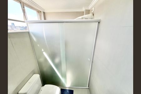 Apartamento à venda com 120m², 3 quartos e 2 vagas Apartamento à venda com 120m², 3 quartos e 2 vagasBanheiro 1