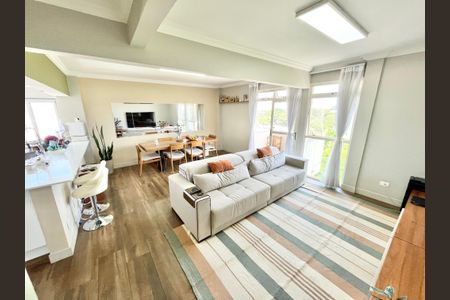 Apartamento à venda com 120m², 3 quartos e 2 vagas Apartamento à venda com 120m², 3 quartos e 2 vagasSala/Cozinha