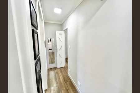 Apartamento à venda com 120m², 3 quartos e 2 vagas Apartamento à venda com 120m², 3 quartos e 2 vagasCorredor