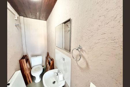 Apartamento à venda com 120m², 3 quartos e 2 vagas Apartamento à venda com 120m², 3 quartos e 2 vagasBanheiro da churrasqueira