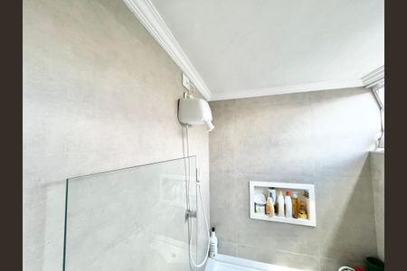 Apartamento à venda com 120m², 3 quartos e 2 vagas Apartamento à venda com 120m², 3 quartos e 2 vagasBanheiro 2