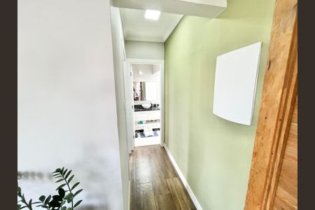 Apartamento à venda com 120m², 3 quartos e 2 vagas Apartamento à venda com 120m², 3 quartos e 2 vagasCorredor