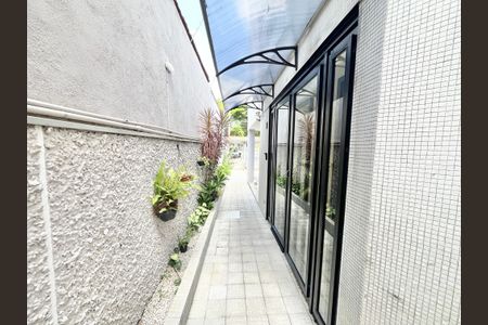 Apartamento à venda com 120m², 3 quartos e 2 vagas Apartamento à venda com 120m², 3 quartos e 2 vagasEntrada