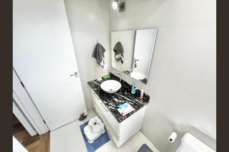 Apartamento à venda com 120m², 3 quartos e 2 vagas Apartamento à venda com 120m², 3 quartos e 2 vagasBanheiro 1