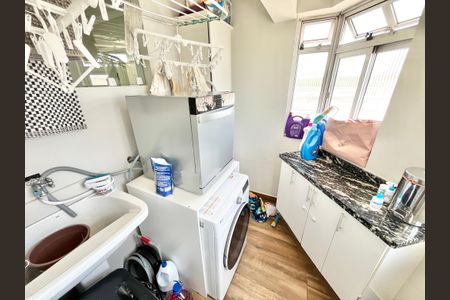 Apartamento à venda com 120m², 3 quartos e 2 vagas Apartamento à venda com 120m², 3 quartos e 2 vagasÁrea de Serviço