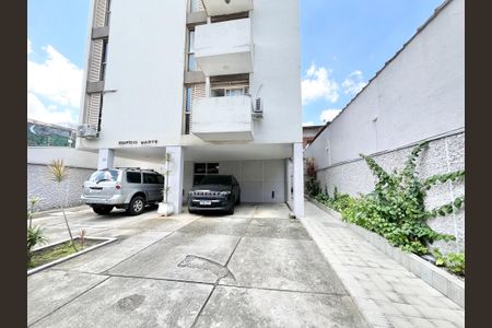 Apartamento à venda com 120m², 3 quartos e 2 vagas Apartamento à venda com 120m², 3 quartos e 2 vagasVaga do apartamento / 2 vagas