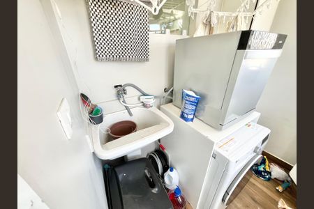 Apartamento à venda com 120m², 3 quartos e 2 vagas Apartamento à venda com 120m², 3 quartos e 2 vagasÁrea de Serviço