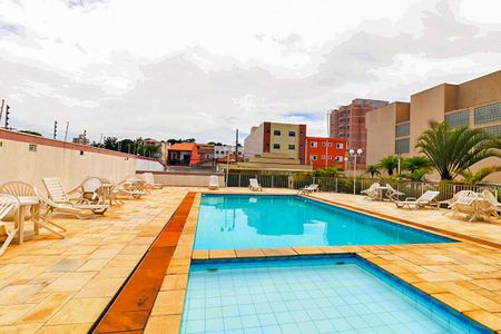 Apartamento à venda com 75m², 3 quartos e 2 vagas Apartamento à venda com 75m², 3 quartos e 2 vagasPiscina