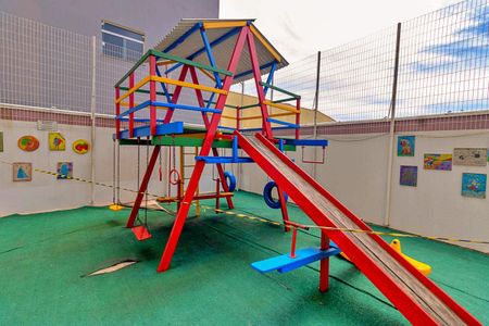 Apartamento à venda com 75m², 3 quartos e 2 vagas Apartamento à venda com 75m², 3 quartos e 2 vagasPlayground