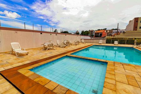 Apartamento à venda com 75m², 3 quartos e 2 vagas Apartamento à venda com 75m², 3 quartos e 2 vagasPiscina