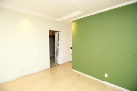 Apartamento à venda com 75m², 3 quartos e 2 vagas Apartamento à venda com 75m², 3 quartos e 2 vagasSala