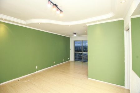 Apartamento à venda com 75m², 3 quartos e 2 vagas Apartamento à venda com 75m², 3 quartos e 2 vagasSala