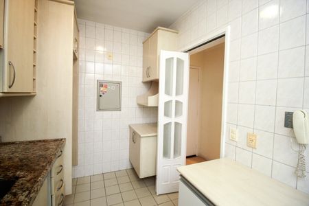 Apartamento à venda com 75m², 3 quartos e 2 vagas Apartamento à venda com 75m², 3 quartos e 2 vagasCozinha