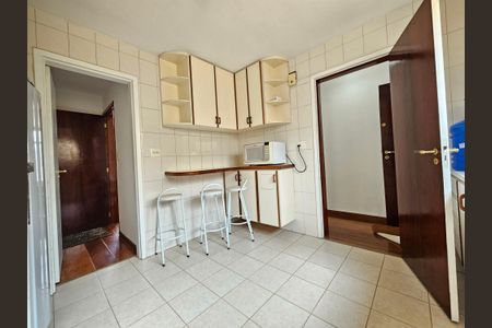 Apartamento para alugar com 82m², 2 quartos e 1 vagaCozinha