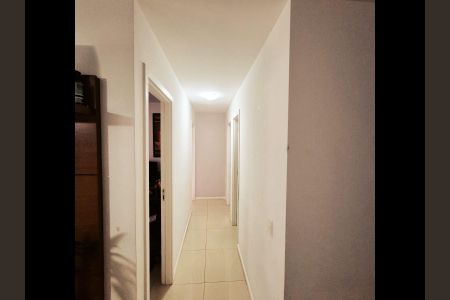 Apartamento à venda com 77m², 3 quartos e 1 vaga Apartamento à venda com 77m², 3 quartos e 1 vagaCorredor