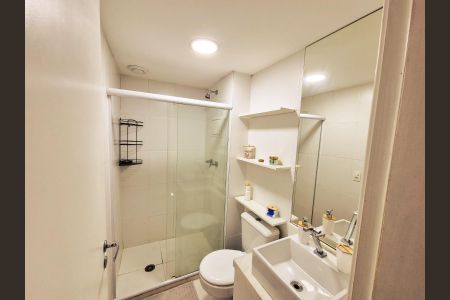 Apartamento à venda com 77m², 3 quartos e 1 vaga Apartamento à venda com 77m², 3 quartos e 1 vagaBanheiro