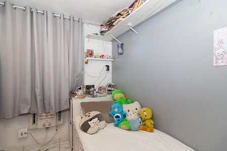 Quarto 1 de apartamento para alugar com 2 quartos, 46m² em Padre Miguel, Rio de Janeiro
