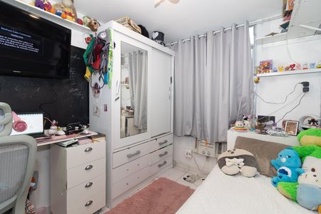 Quarto 1 de apartamento para alugar com 2 quartos, 46m² em Padre Miguel, Rio de Janeiro