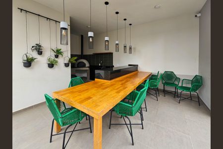 Apartamento para alugar com 40m², 2 quartos e sem vagaÁrea comum - Churrasqueira