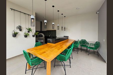 Apartamento para alugar com 40m², 2 quartos e sem vagaÁrea comum - Churrasqueira