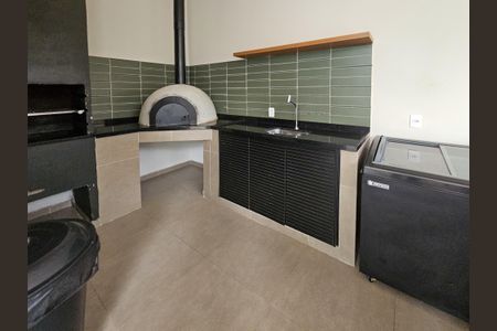 Apartamento para alugar com 40m², 2 quartos e sem vagaÁrea comum - Churrasqueira