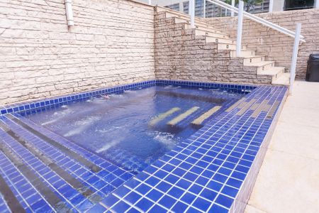 Apartamento à venda com 87m², 2 quartos e 2 vagasÁrea comum - Piscina