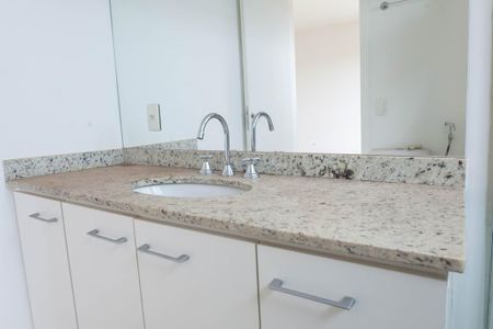 Apartamento à venda com 87m², 2 quartos e 2 vagasBanheiro suite 2