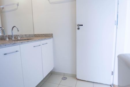Apartamento à venda com 87m², 2 quartos e 2 vagasbanheiro suite 1