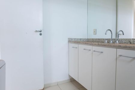 Apartamento à venda com 87m², 2 quartos e 2 vagasBanheiro suite 2
