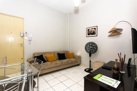 Sala de apartamento para alugar com 1 quarto, 30m² em Jardins, São Paulo