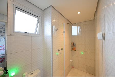 Apartamento à venda com 65m², 2 quartos e 2 vagasBanheiro da Suíte