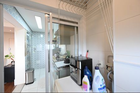 Apartamento à venda com 65m², 2 quartos e 2 vagasLavanderia