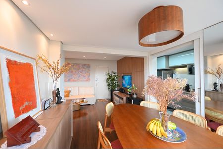 Apartamento à venda com 65m², 2 quartos e 2 vagasSala