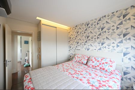 Apartamento à venda com 65m², 2 quartos e 2 vagasSuíte