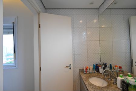 Apartamento à venda com 65m², 2 quartos e 2 vagasBanheiro da Suíte