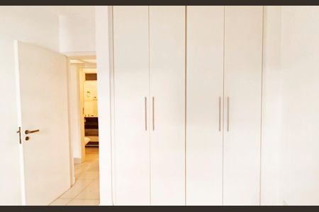 Apartamento à venda com 105m², 3 quartos e 1 vagaQuarto 