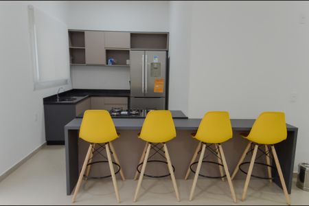 Apartamento para alugar com 56m², 2 quartos e 1 vaga Apartamento para alugar com 56m², 2 quartos e 1 vagaÁrea comum - Salão de festas