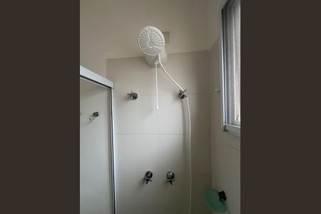 Casa de condomínio para alugar com 120m², 3 quartos e 2 vagas Casa de condomínio para alugar com 120m², 3 quartos e 2 vagasBanheiro da Suíte