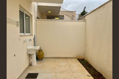 Casa de condomínio para alugar com 120m², 3 quartos e 2 vagas Casa de condomínio para alugar com 120m², 3 quartos e 2 vagasQuintal