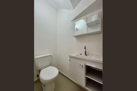 Casa de condomínio para alugar com 120m², 3 quartos e 2 vagas Casa de condomínio para alugar com 120m², 3 quartos e 2 vagasLavabo