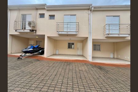 Casa de condomínio para alugar com 120m², 3 quartos e 2 vagas Casa de condomínio para alugar com 120m², 3 quartos e 2 vagasFachada