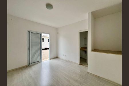 Casa de condomínio para alugar com 120m², 3 quartos e 2 vagas Casa de condomínio para alugar com 120m², 3 quartos e 2 vagasSuíte