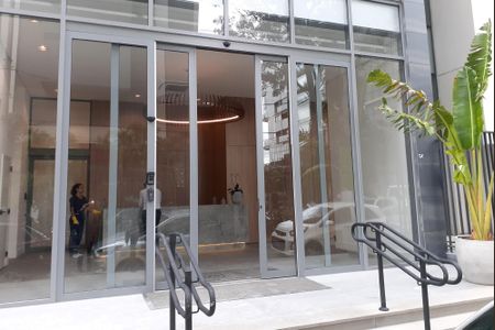 Studio para alugar com 31m², 1 quarto e 1 vaga Studio para alugar com 31m², 1 quarto e 1 vagaEntrada