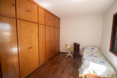 QUARTO 1 de casa à venda com 2 quartos, 175m² em Parque Peruche, São Paulo