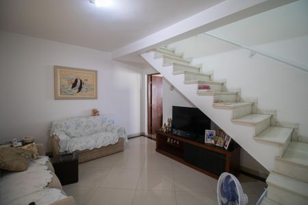 SALA de casa à venda com 2 quartos, 175m² em Parque Peruche, São Paulo