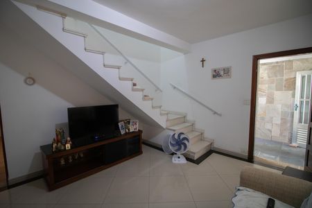 SALA de casa à venda com 2 quartos, 175m² em Parque Peruche, São Paulo