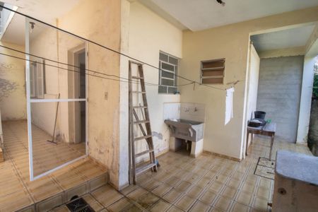 Casa à venda com 175m², 3 quartos e 2 vagasEDÍCULA