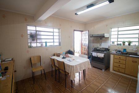 Casa à venda com 175m², 3 quartos e 2 vagasCOZINHA