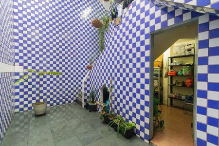 Casa à venda com 240m², 3 quartos e 2 vagasQuintal