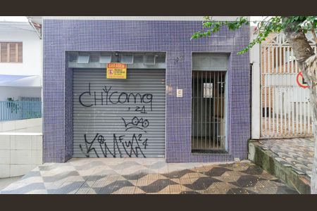 Casa à venda com 240m², 3 quartos e 2 vagasFachada